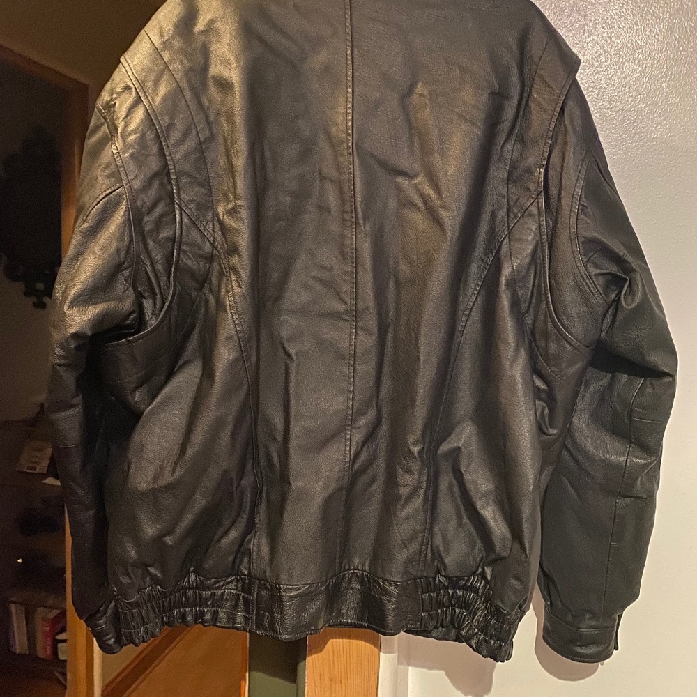 Real Leather - Picture 2 of 3